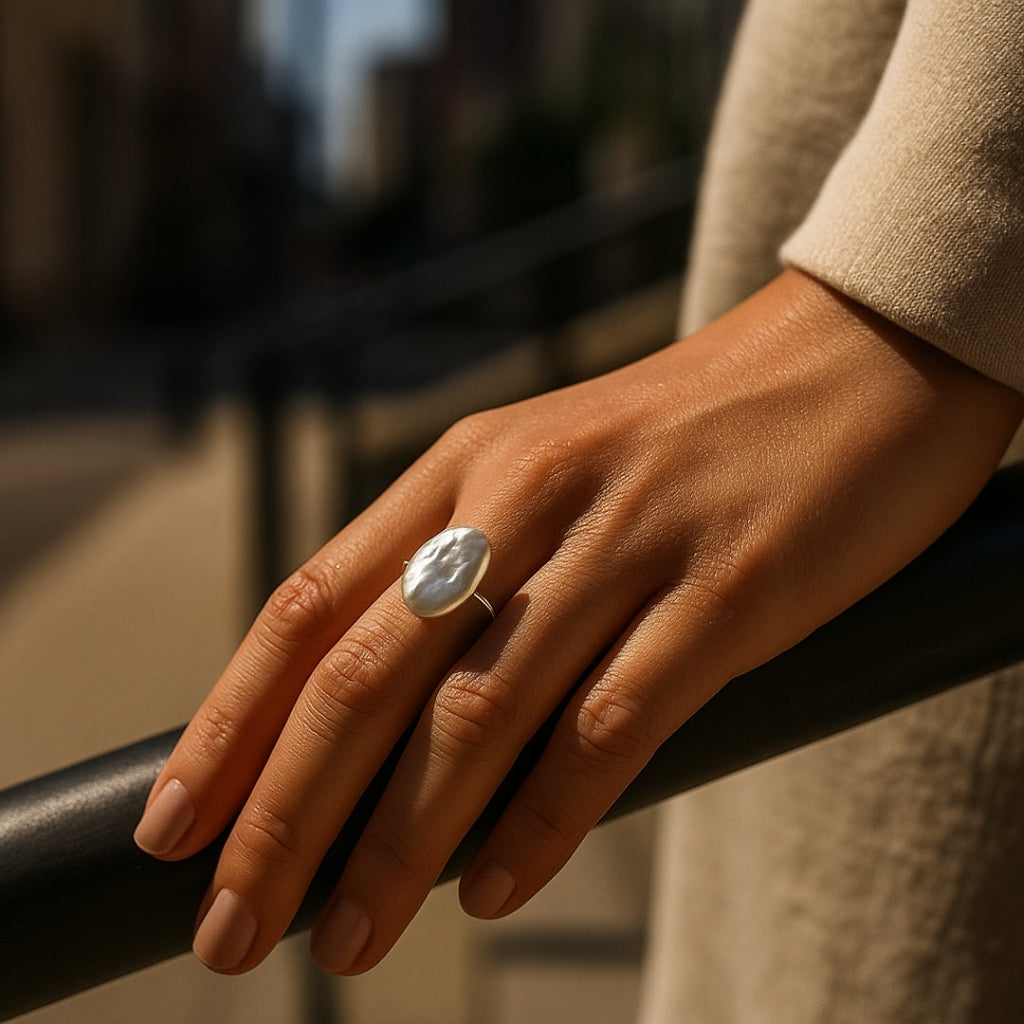 ANILLO VALENTINO COSTA OVALADO CON PERLA NATURAL