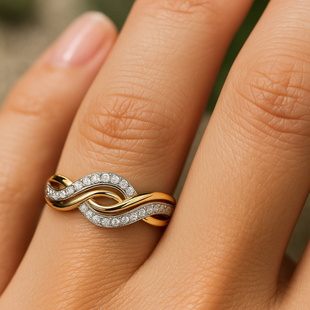 ANILLO VALENTINO COSTA ONDAS BICOLOR CON DOBLE FILA DE CIRCONITAS