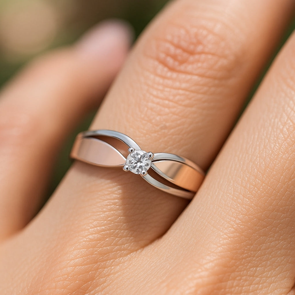 ANILLO VALENTINO COSTA BICOLOR ONDAS CON CIRCONITA CENTRAL