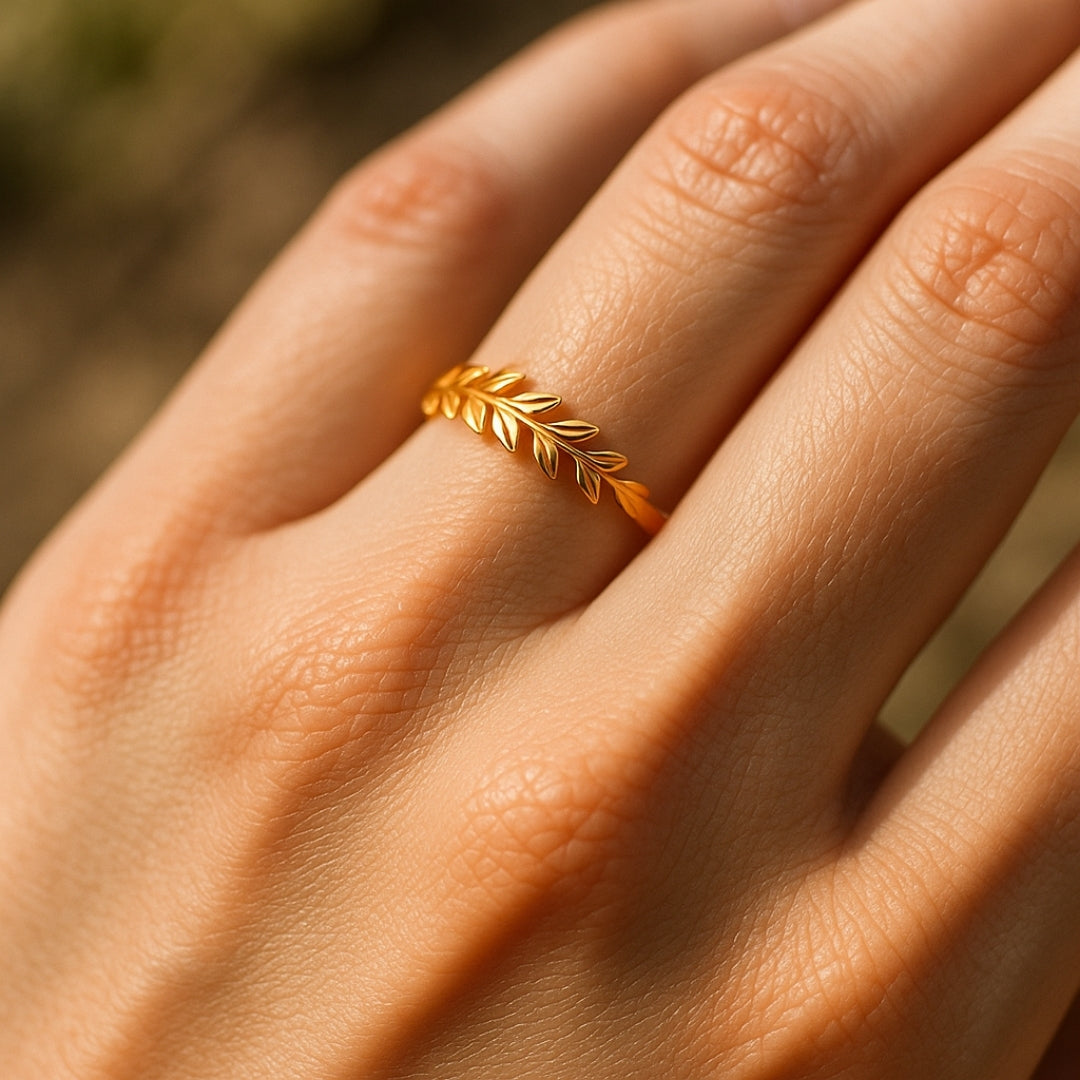 ANILLO VALENTINO COSTA DORADO HOJAS ENTRELAZADAS