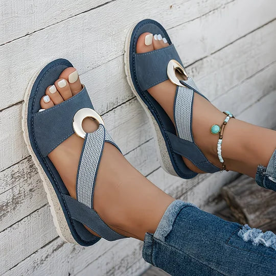 LUNA | SANDALIAS CÓMODAS CON DETALLE DORADO
