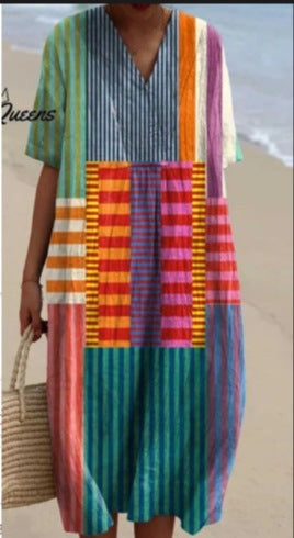 Vestido suelto con cuello en V y estampado