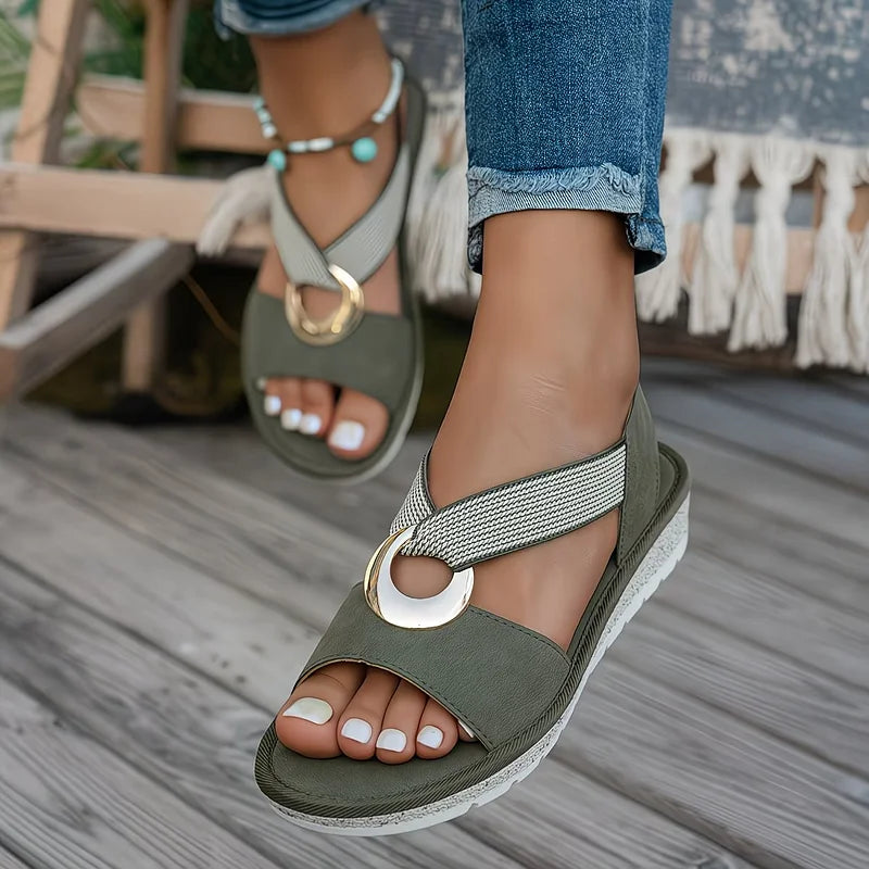 LUNA | SANDALIAS CÓMODAS CON DETALLE DORADO
