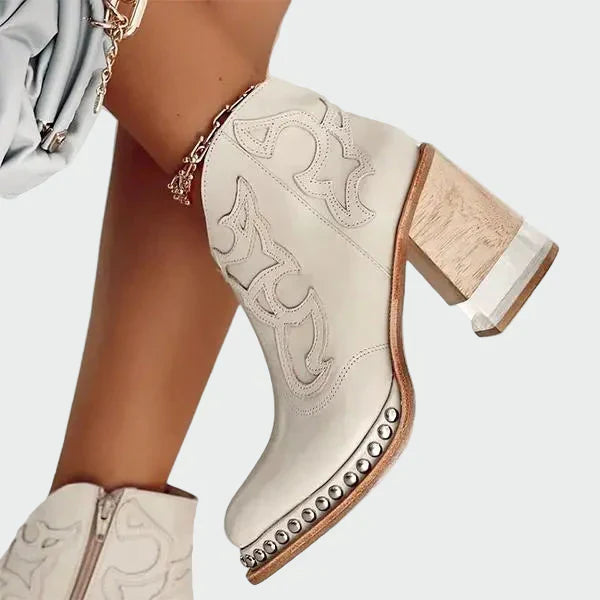 ALEJANDRA | BOTAS DE CUERO BORDADAS
