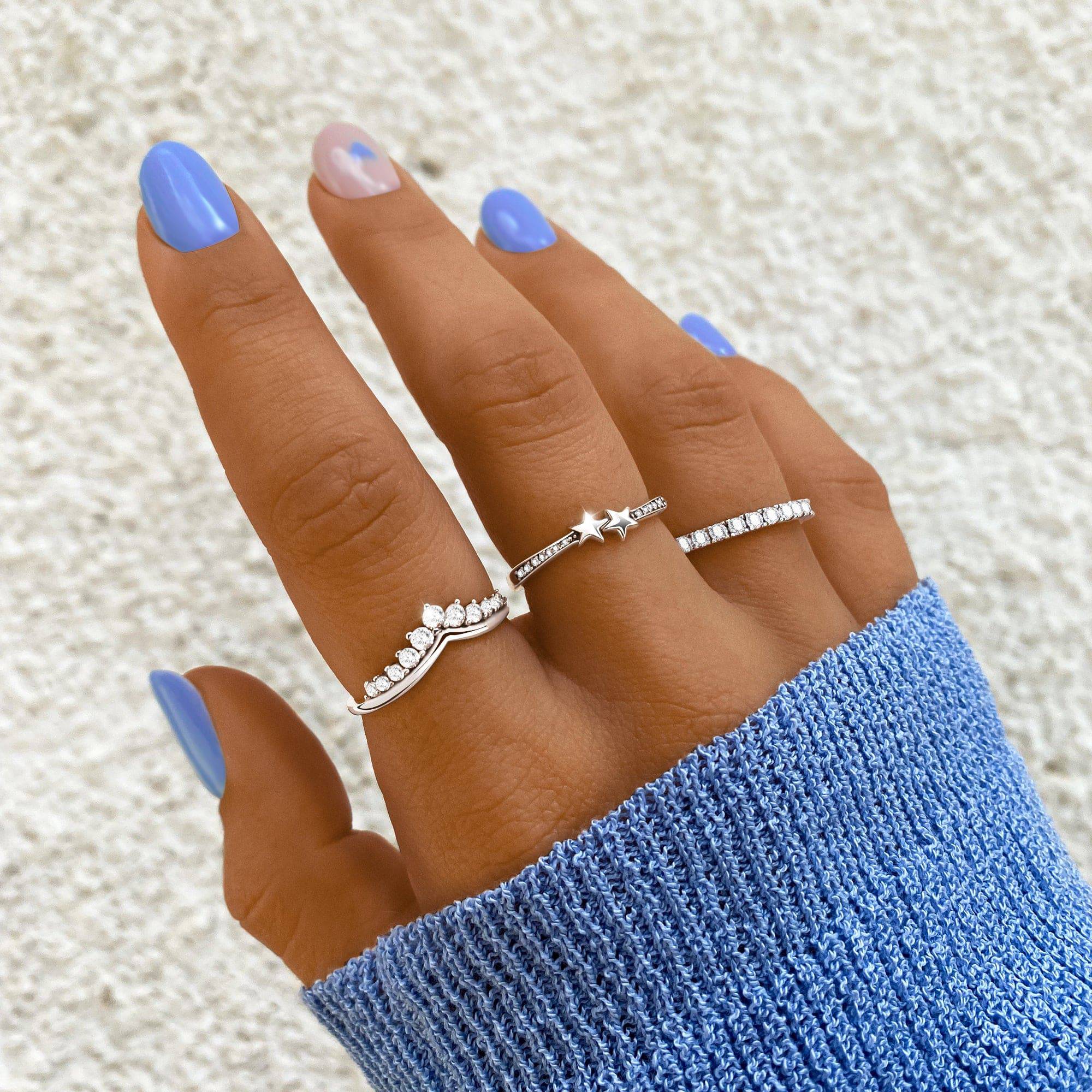 ANILLO VALENTINO COSTA ABIERTO EN V CON CIRCONITAS
