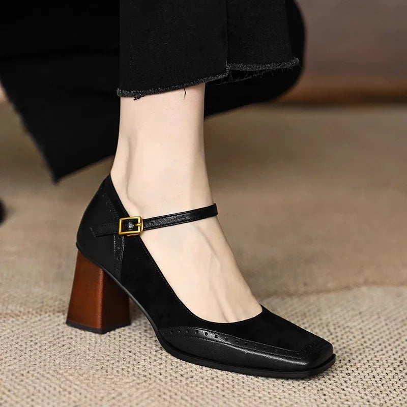 Tacones de Elegancia Terrosa