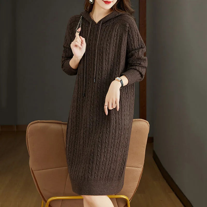 Elena | Vestido Café de Punto con Capucha Cálido, Cómodo y elegante