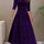 Valeria | Vestido Púrpura de terciopelo elegante con mangas largas