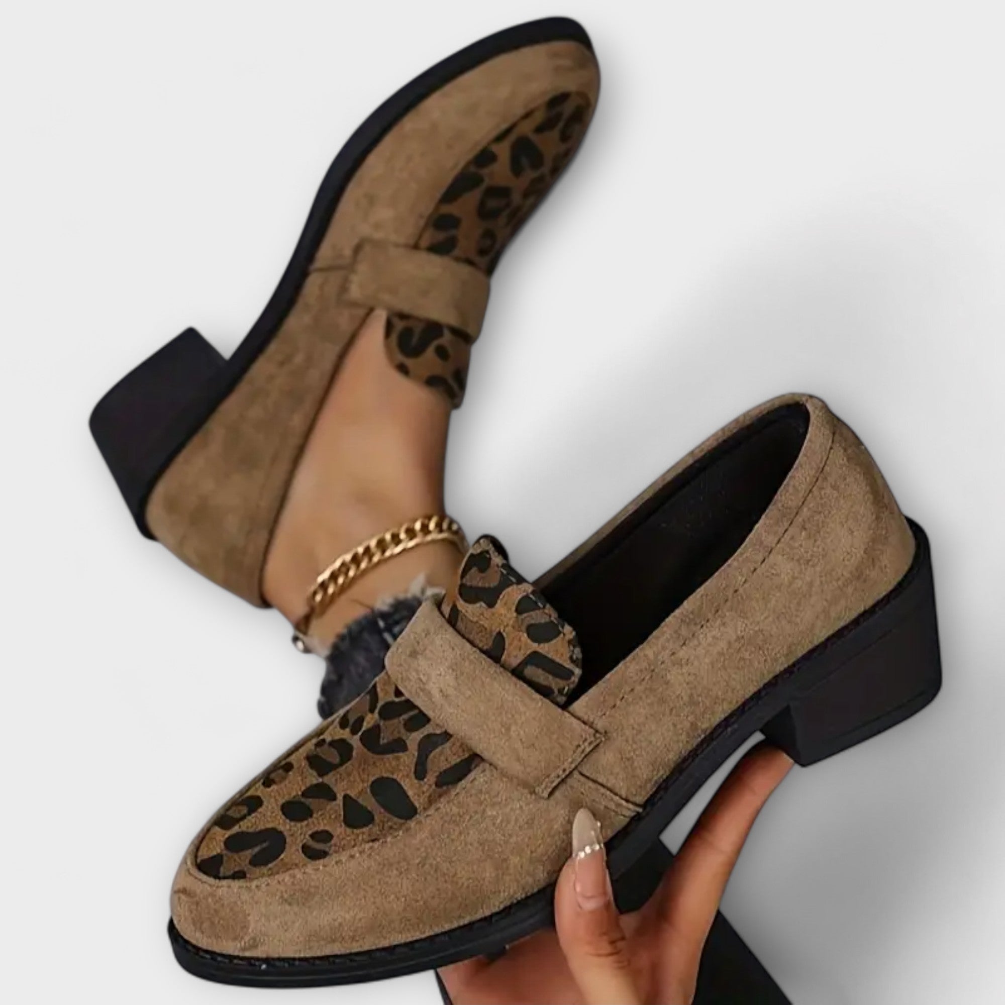 Aurora - Elegantes zapatos de mujer con estampado de leopardo