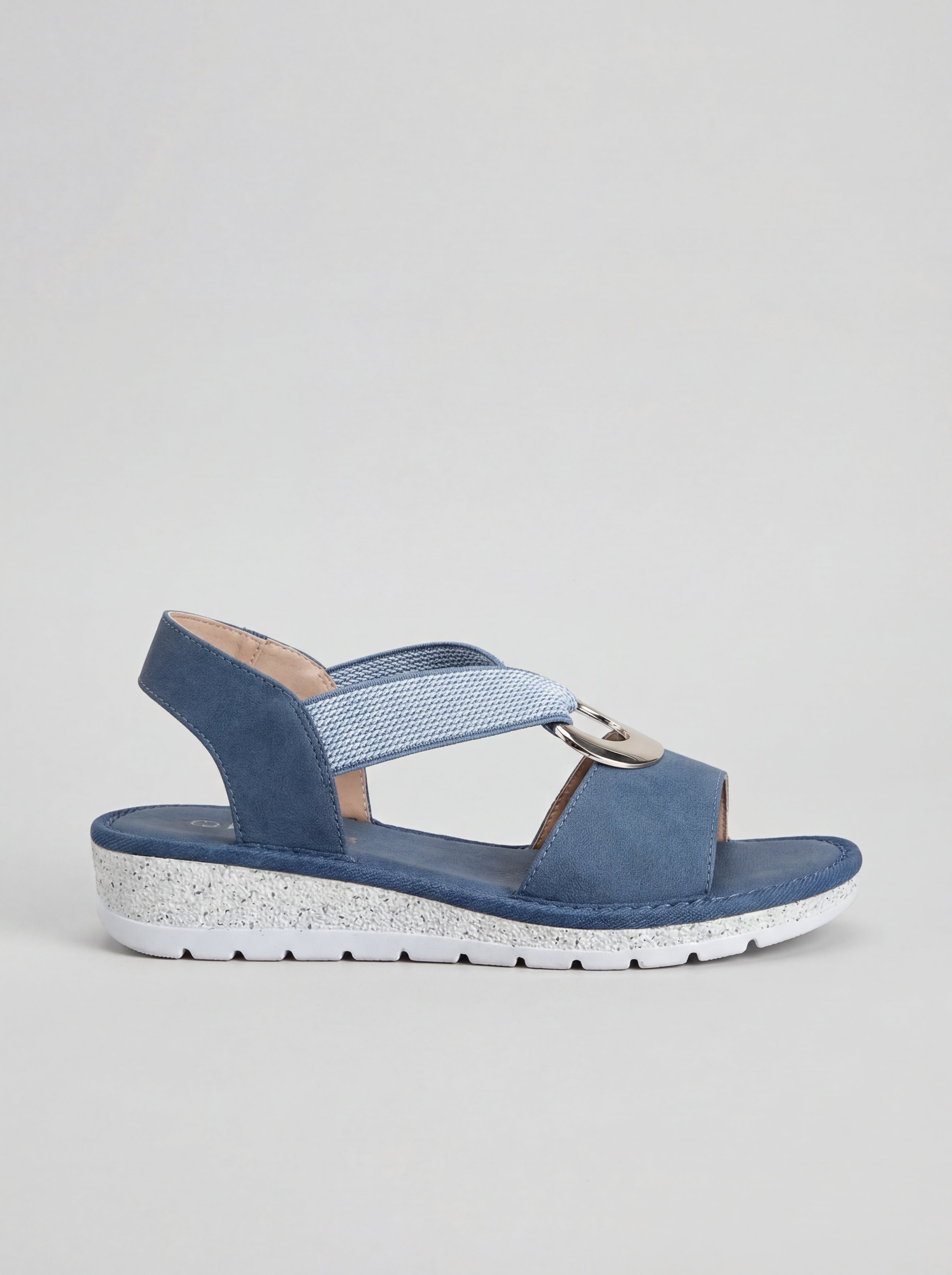 LUNA | SANDALIAS CÓMODAS CON DETALLE DORADO